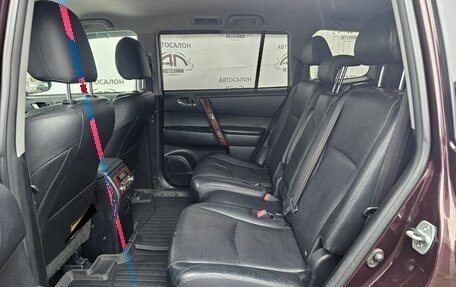 Toyota Highlander III, 2011 год, 1 945 000 рублей, 12 фотография