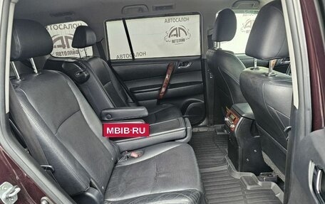 Toyota Highlander III, 2011 год, 1 945 000 рублей, 14 фотография