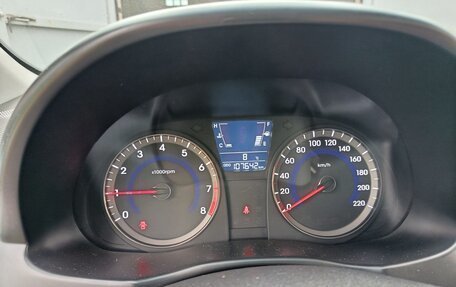 Hyundai Solaris II рестайлинг, 2013 год, 890 000 рублей, 3 фотография