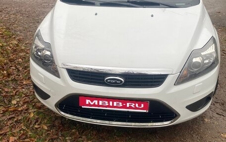 Ford Focus II рестайлинг, 2010 год, 590 000 рублей, 2 фотография