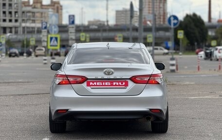 Toyota Camry, 2021 год, 2 800 000 рублей, 13 фотография