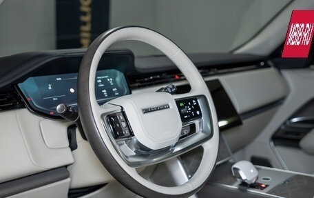 Land Rover Range Rover IV рестайлинг, 2023 год, 28 990 000 рублей, 18 фотография