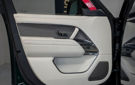 Land Rover Range Rover IV рестайлинг, 2023 год, 28 990 000 рублей, 20 фотография