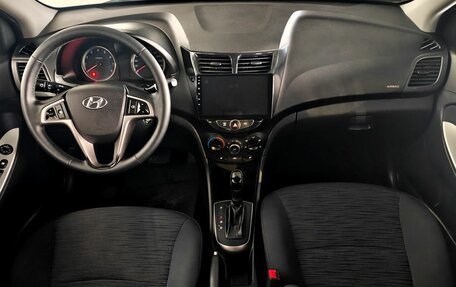 Hyundai Solaris II рестайлинг, 2015 год, 950 000 рублей, 11 фотография