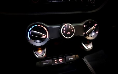 KIA Rio IV, 2019 год, 1 700 000 рублей, 2 фотография