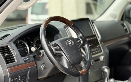 Toyota Land Cruiser 200, 2019 год, 7 599 999 рублей, 9 фотография