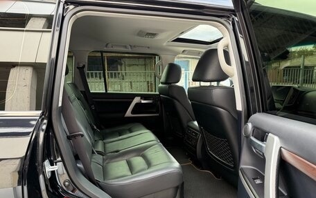 Toyota Land Cruiser 200, 2019 год, 7 599 999 рублей, 14 фотография