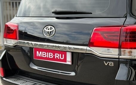 Toyota Land Cruiser 200, 2019 год, 7 599 999 рублей, 5 фотография