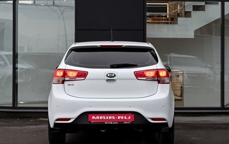 KIA Rio III рестайлинг, 2015 год, 900 000 рублей, 5 фотография