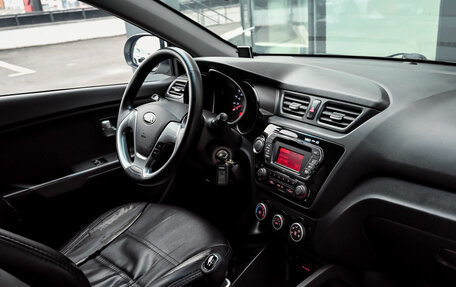 KIA Rio III рестайлинг, 2015 год, 900 000 рублей, 15 фотография