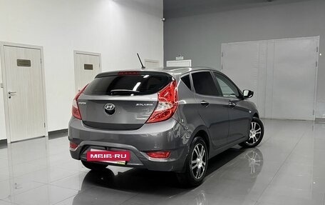 Hyundai Solaris II рестайлинг, 2013 год, 975 000 рублей, 2 фотография