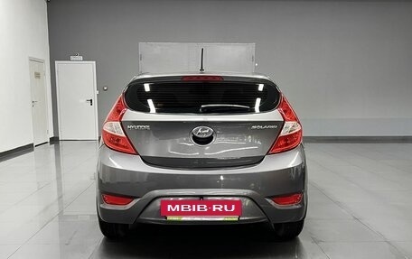 Hyundai Solaris II рестайлинг, 2013 год, 975 000 рублей, 4 фотография