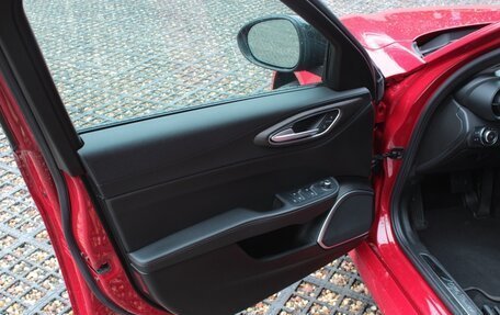 Alfa Romeo Giulia II, 2020 год, 2 900 000 рублей, 19 фотография