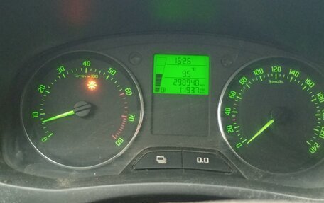 Skoda Fabia II, 2010 год, 430 000 рублей, 3 фотография