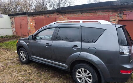 Mitsubishi Outlander III рестайлинг 3, 2008 год, 800 000 рублей, 1 фотография