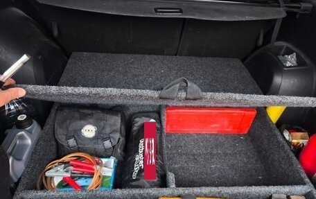 Mitsubishi Outlander III рестайлинг 3, 2008 год, 800 000 рублей, 12 фотография