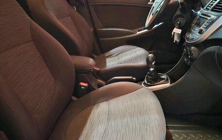 Hyundai Solaris II рестайлинг, 2014 год, 899 000 рублей, 13 фотография