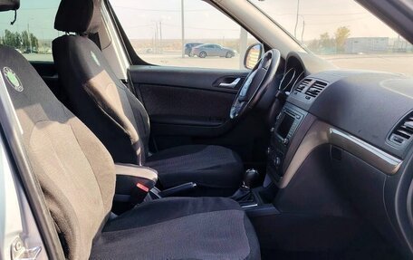 Skoda Yeti I рестайлинг, 2014 год, 1 200 000 рублей, 18 фотография