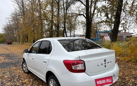 Renault Logan II, 2018 год, 1 040 000 рублей, 2 фотография