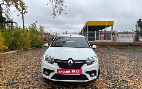 Renault Logan II, 2018 год, 1 040 000 рублей, 6 фотография