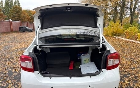 Renault Logan II, 2018 год, 1 040 000 рублей, 11 фотография