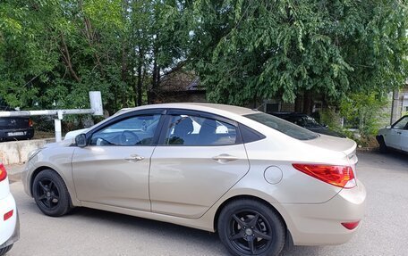 Hyundai Solaris II рестайлинг, 2013 год, 732 000 рублей, 1 фотография