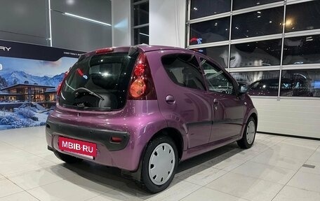 Peugeot 107 I рестайлинг, 2012 год, 520 000 рублей, 4 фотография
