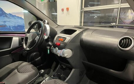 Peugeot 107 I рестайлинг, 2012 год, 520 000 рублей, 11 фотография