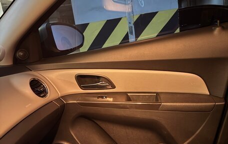 Chevrolet Cruze II, 2013 год, 850 000 рублей, 19 фотография