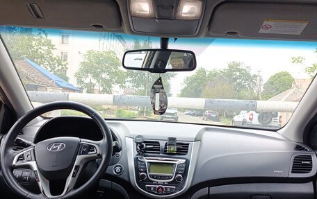 Hyundai Solaris II рестайлинг, 2013 год, 732 000 рублей, 7 фотография