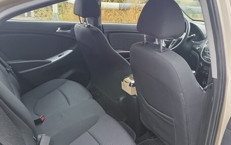 Hyundai Solaris II рестайлинг, 2013 год, 732 000 рублей, 8 фотография