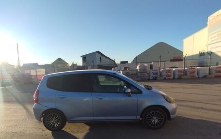 Honda Fit III, 2002 год, 293 000 рублей, 2 фотография