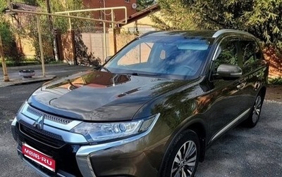 Mitsubishi Outlander III рестайлинг 3, 2021 год, 2 850 000 рублей, 1 фотография