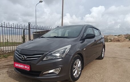 Hyundai Solaris II рестайлинг, 2014 год, 999 000 рублей, 1 фотография