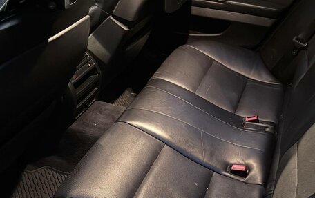 BMW 5 серия, 2012 год, 1 950 000 рублей, 11 фотография