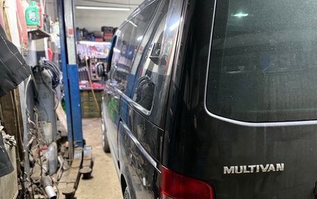 Volkswagen Multivan T5, 2009 год, 2 750 000 рублей, 2 фотография