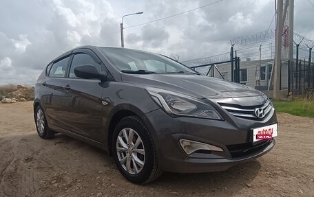 Hyundai Solaris II рестайлинг, 2014 год, 999 000 рублей, 3 фотография