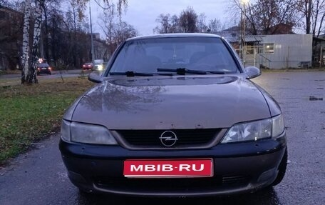 Opel Vectra B рестайлинг, 1998 год, 150 000 рублей, 1 фотография