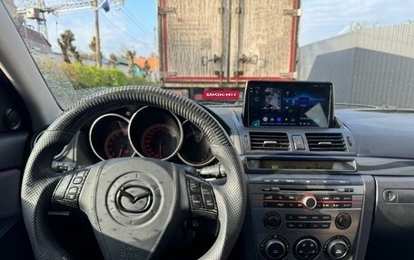 Mazda 3, 2006 год, 1 000 000 рублей, 24 фотография