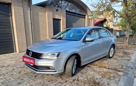 Volkswagen Jetta VI, 2015 год, 1 330 000 рублей, 2 фотография