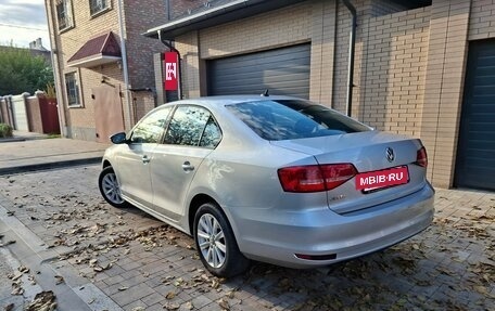 Volkswagen Jetta VI, 2015 год, 1 330 000 рублей, 4 фотография