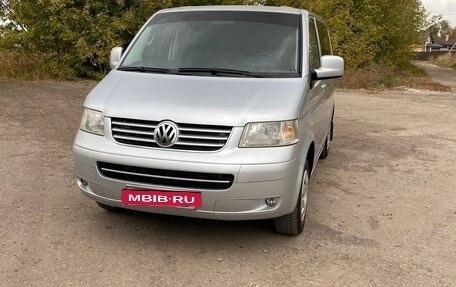 Volkswagen Caravelle T5, 2004 год, 1 350 000 рублей, 7 фотография