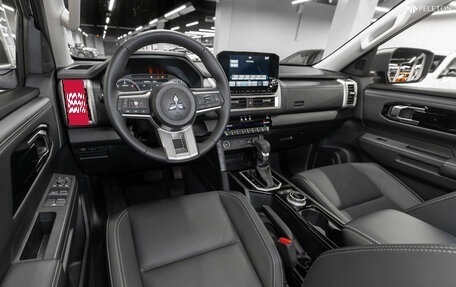 Mitsubishi L200, 2024 год, 5 250 000 рублей, 7 фотография