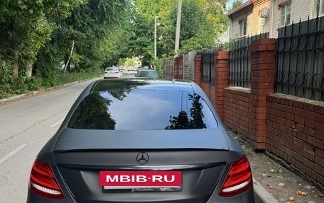 Mercedes-Benz E-Класс, 2017 год, 1 930 000 рублей, 5 фотография