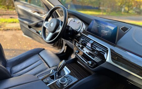 BMW 5 серия, 2019 год, 3 350 000 рублей, 30 фотография