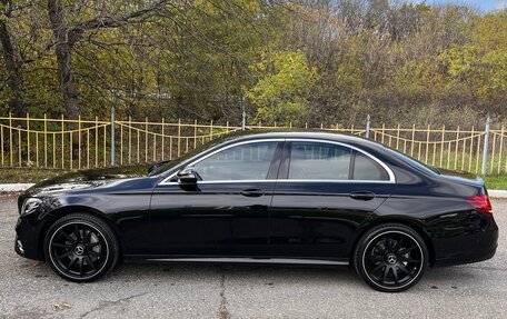 Mercedes-Benz E-Класс, 2018 год, 2 750 000 рублей, 2 фотография