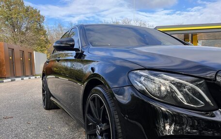 Mercedes-Benz E-Класс, 2018 год, 2 750 000 рублей, 7 фотография