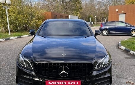 Mercedes-Benz E-Класс, 2018 год, 2 750 000 рублей, 8 фотография