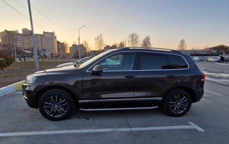 Volkswagen Touareg III, 2011 год, 1 999 999 рублей, 5 фотография