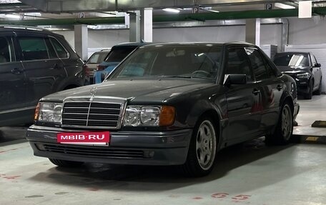 Mercedes-Benz E-Класс, 1993 год, 9 000 000 рублей, 2 фотография